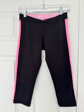 Lululemon Y2K capri leggings 🌸
